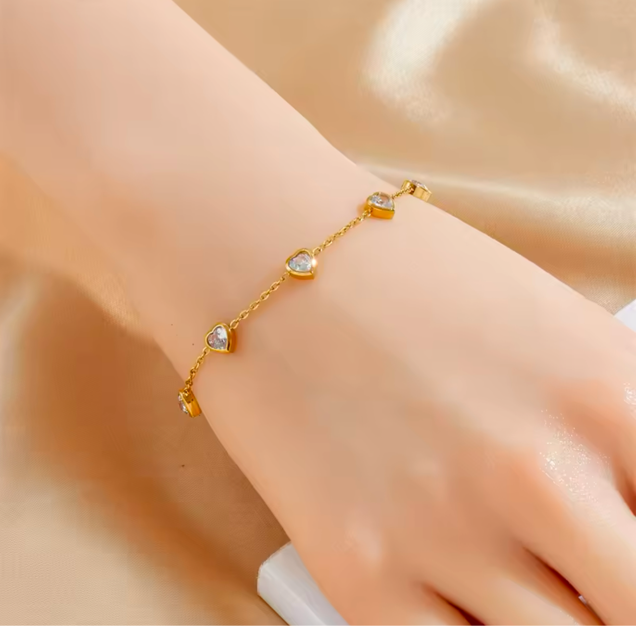 Amore CZ Thin Heart ST Bracelet